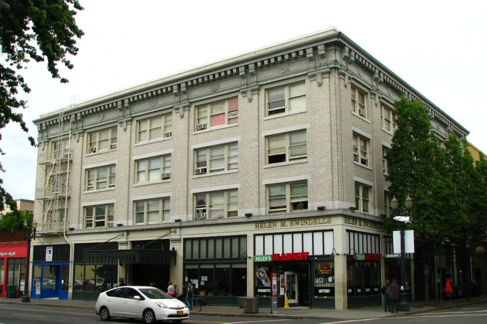 Broadway Hotel, four-story single-room occupancy hotel in Portland, Oregon